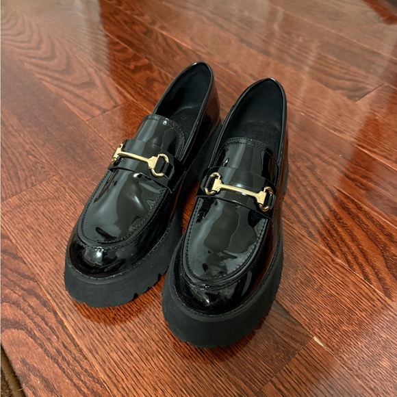 Princess Polly Black Loafers - Picture 1 of 4